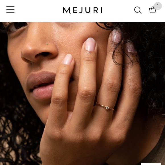 Mejuri Jewelry - Mejuri Solo Diamond Ring